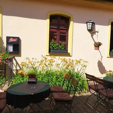 게스트하우스 A Restaurace Nad Hradem *