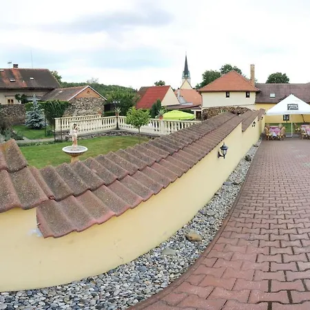 A Restaurace Nad Hradem Křivoklát
