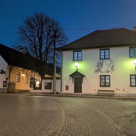 게스트하우스 A Restaurace Nad Hradem