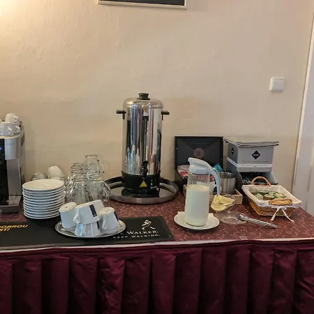 A Restaurace Nad Hradem Gasthof Křivoklát