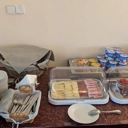 Penzion A Restaurace Nad Hradem *