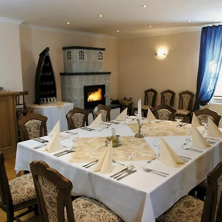 A Restaurace Nad Hradem Gasthof *
