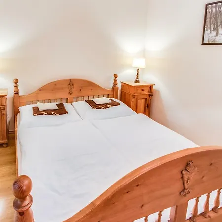 A Restaurace Nad Hradem 게스트하우스 *