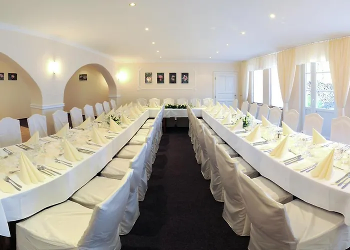 Gæstehus A Restaurace Nad Hradem *