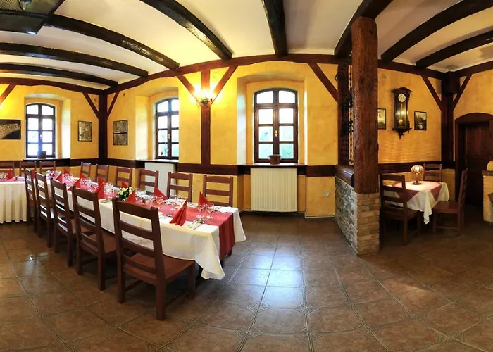 A Restaurace Nad Hradem Gæstehus *